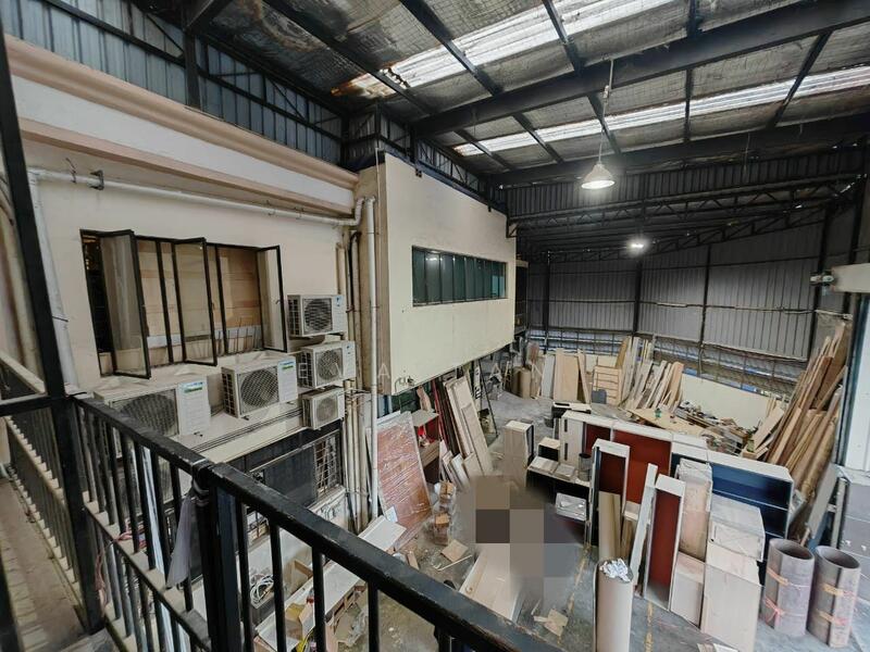 Untuk Dijual - Taman Tan Sri Yaacob Semi-D Factory