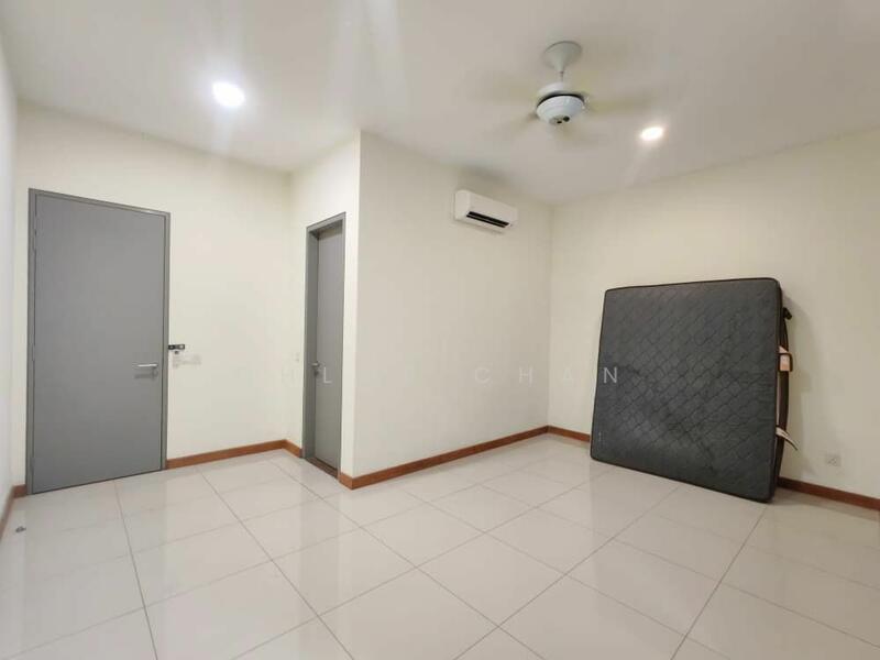 For Sale - Schumann, Symphony Hills