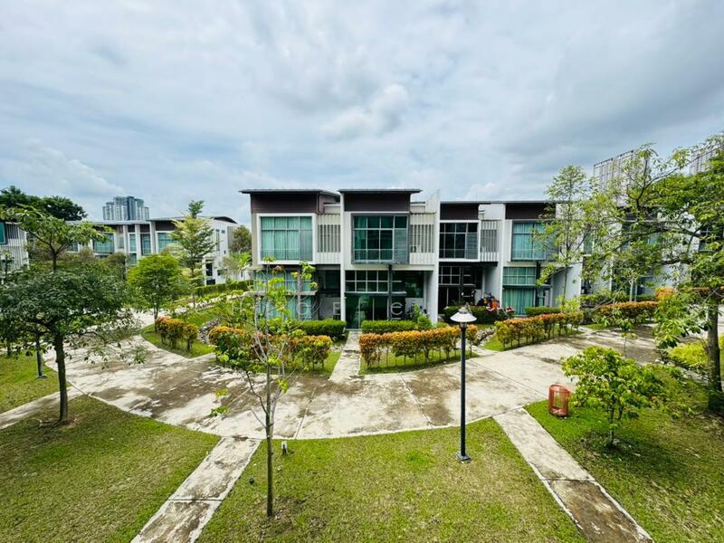 For Sale - Schumann, Symphony Hills