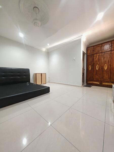 For Sale - Acacia