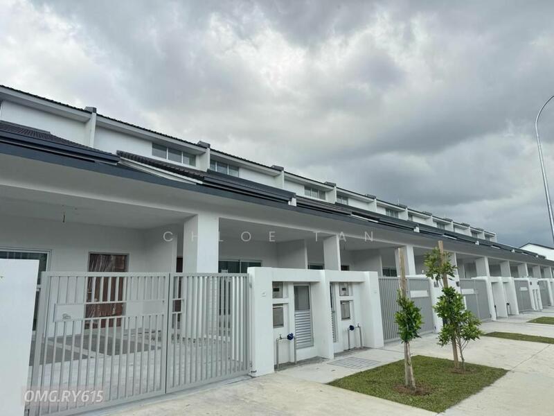 Untuk Dijual - 1.5-storey Terraced House at Kota Bayuemas