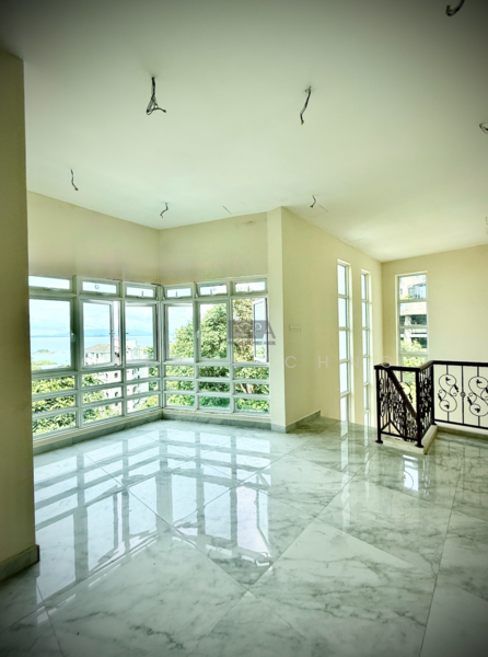 For Sale - Bungalow at Pearl Hill