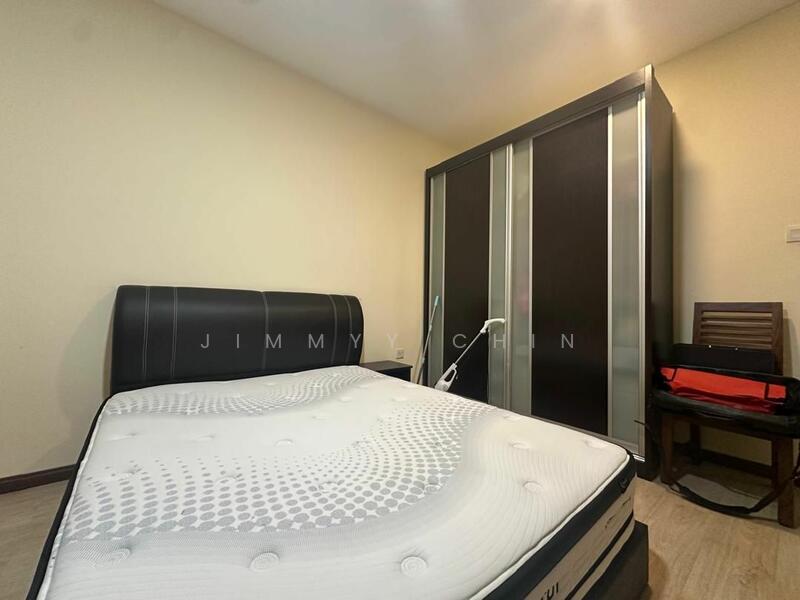 For Sale - Uni Central