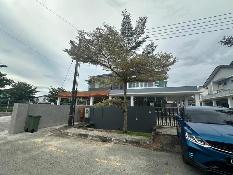 For Sale - Uni Central