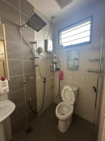 For Sale - Uni Central