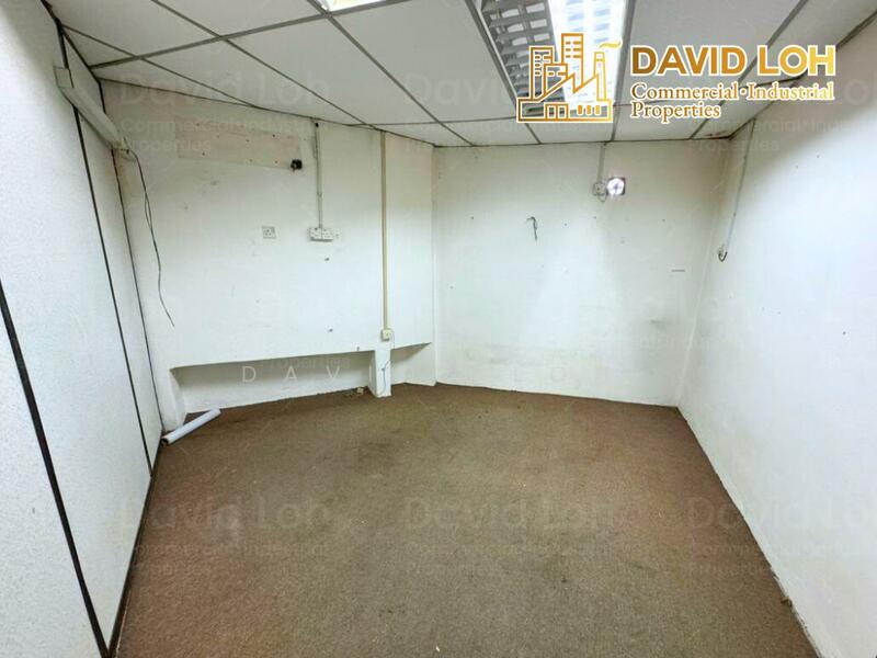 For Rent - Diamond Valley 1.5 Storey Light Industrial Factory