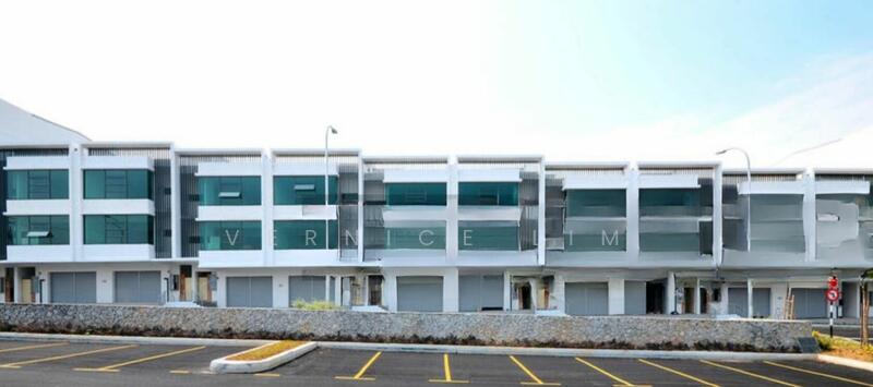 For Sale - PUCHONG CORNER 3 STOREY SHOP FOR SALE