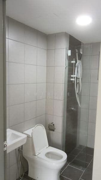 Kondominium untuk Disewa di E'Island Lake Haven - Shirlee Toh - Bathroom - PropertyGuru.com.my
