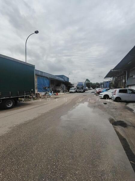 For Rent - Taman Perindustrian Tan Sri Yaacob 1.5 Semi Detached Factory