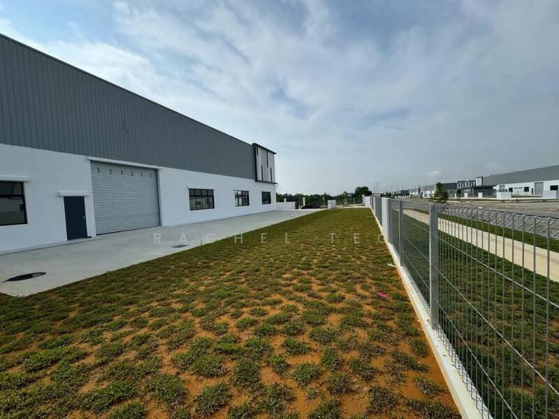 For Rent - Eco Business Park 1