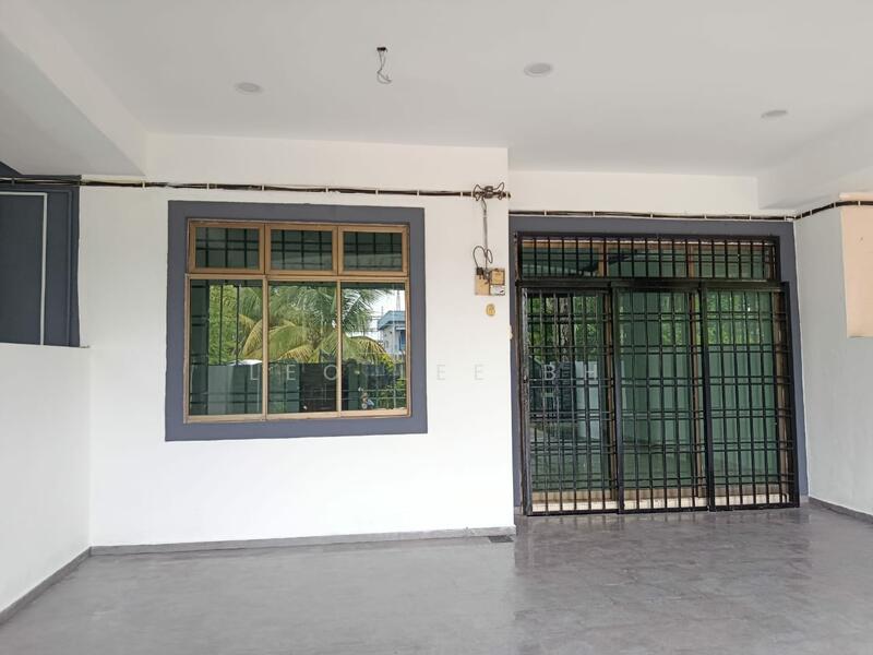 For Sale - Jalan Kiaramas 4, Taman Kiaramas , Kluang, Johor