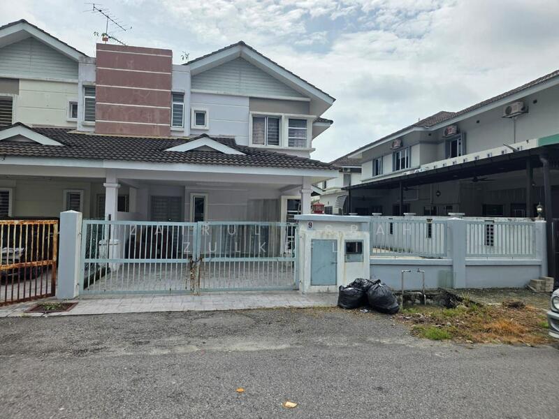 Untuk Dijual - Semenyih GOOD CONDITION Double Storey Semi D Taman Tasik Semenyih