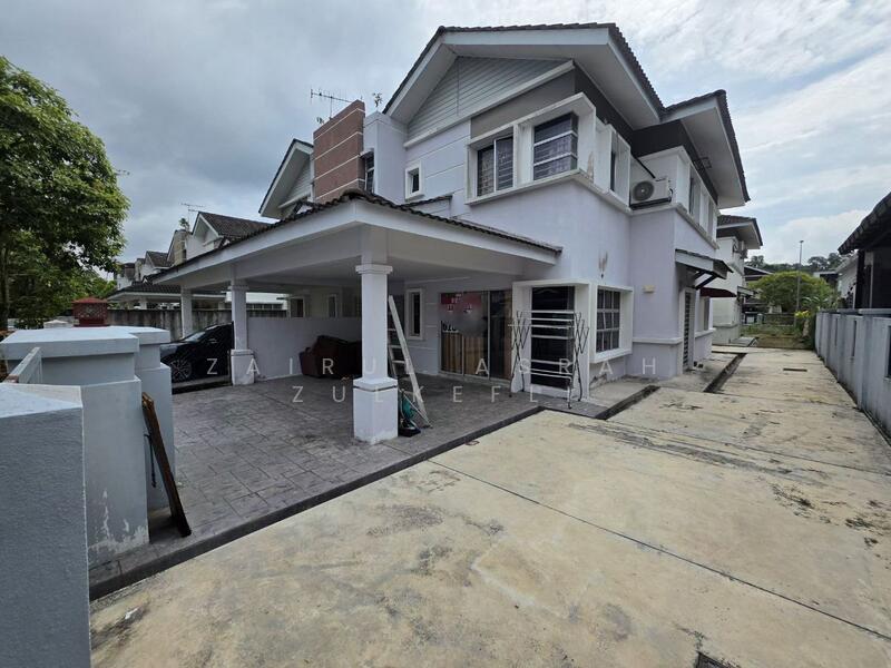 Untuk Dijual - Semenyih GOOD CONDITION Double Storey Semi D Taman Tasik Semenyih