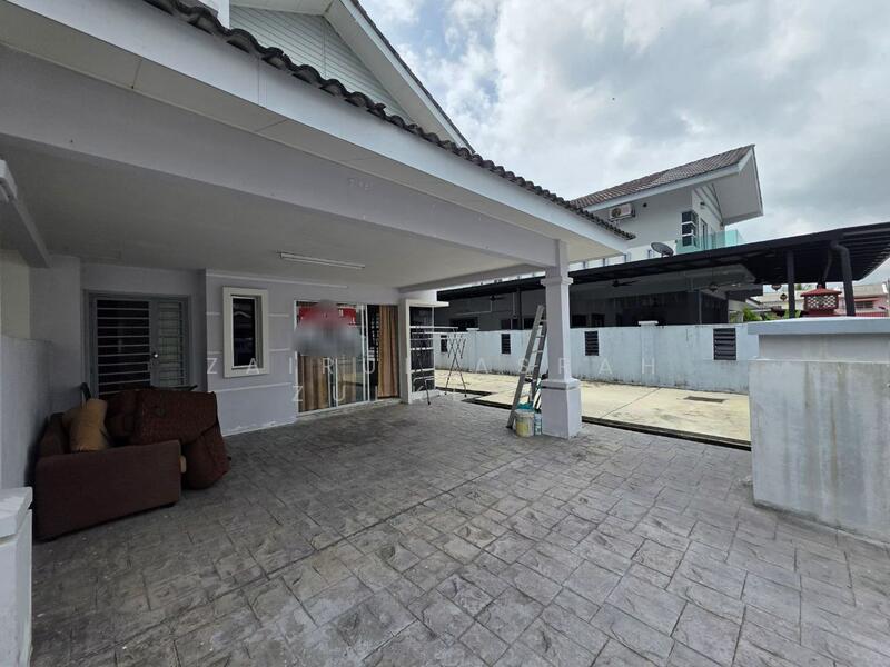 Untuk Dijual - Semenyih GOOD CONDITION Double Storey Semi D Taman Tasik Semenyih
