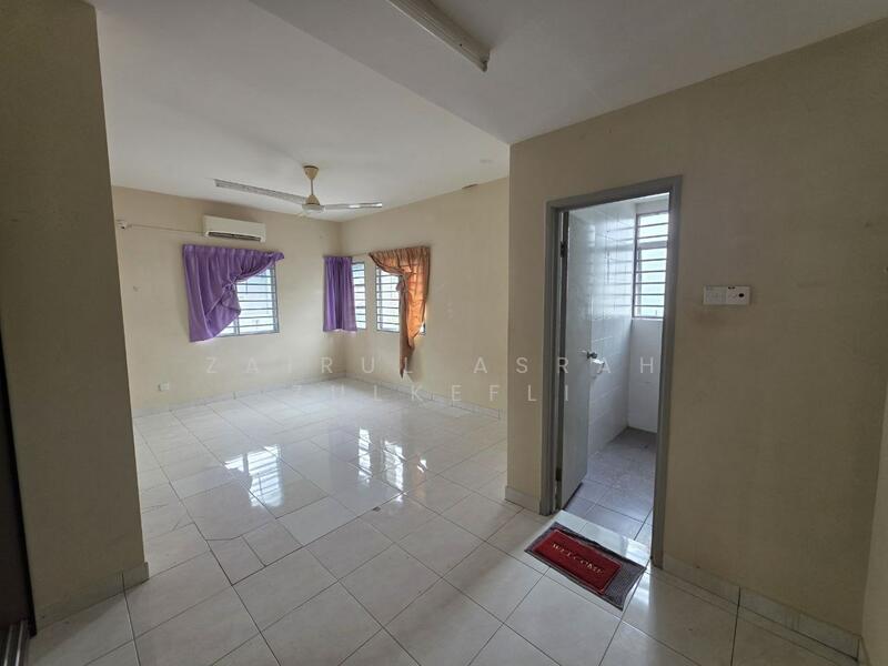 Untuk Dijual - Semenyih GOOD CONDITION Double Storey Semi D Taman Tasik Semenyih