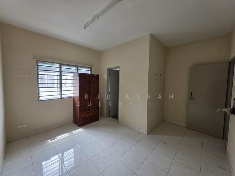 Untuk Dijual - Semenyih GOOD CONDITION Double Storey Semi D Taman Tasik Semenyih
