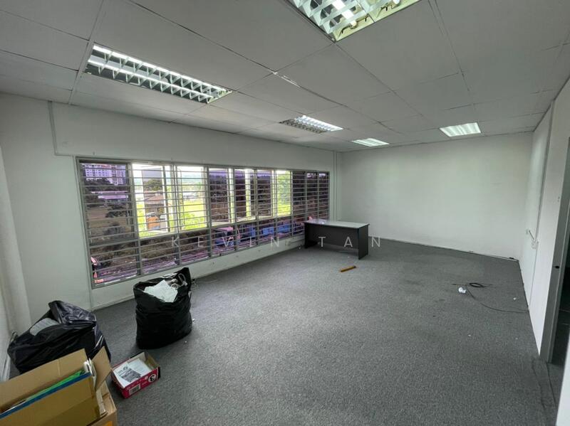 Untuk Dijual - 1.5sty Terrace factory Bandar Bukit Puchong 30x100