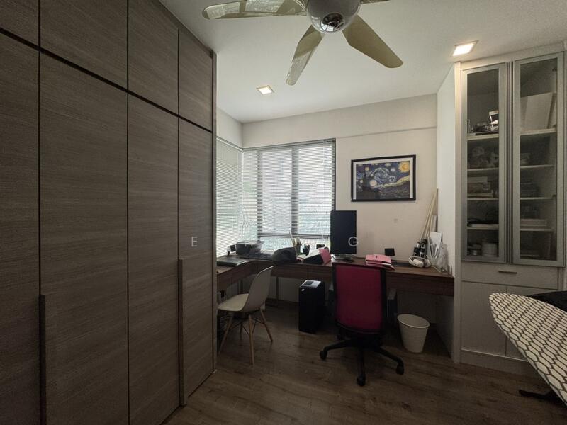 Untuk Dijual - Nadia Parkfront