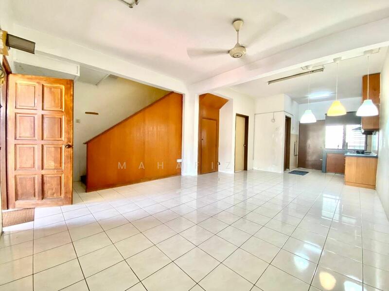 Untuk Dijual - Taman Pinggiran Putra