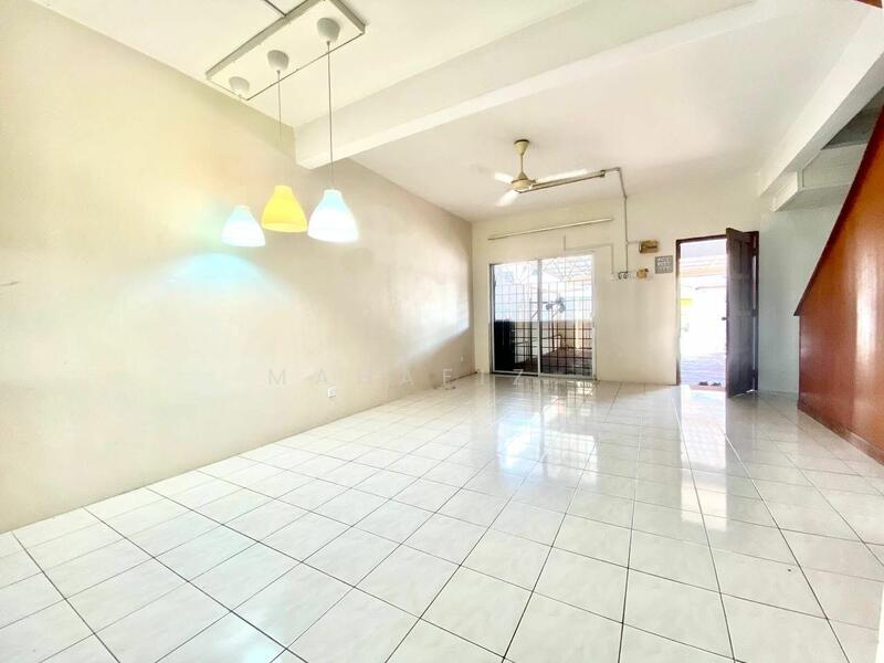 Untuk Dijual - Taman Pinggiran Putra