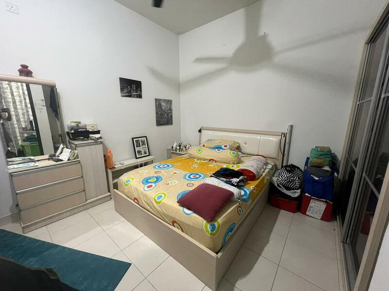 For Sale - Taman Molek Tamans Moleks