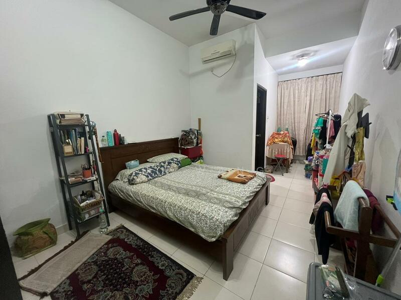 For Sale - Taman Molek Tamans Moleks