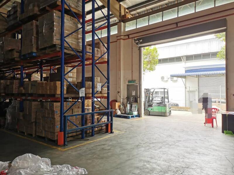 For Rent - Kawasan Perindustrian Selatan – 2 Storey Semi-Detached Factory for Rent