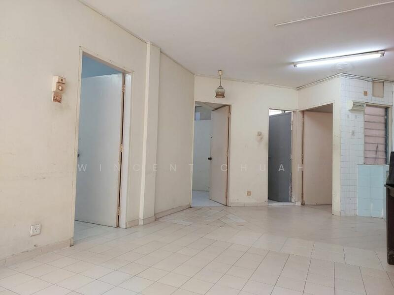 Untuk Disewa - Rampai Court