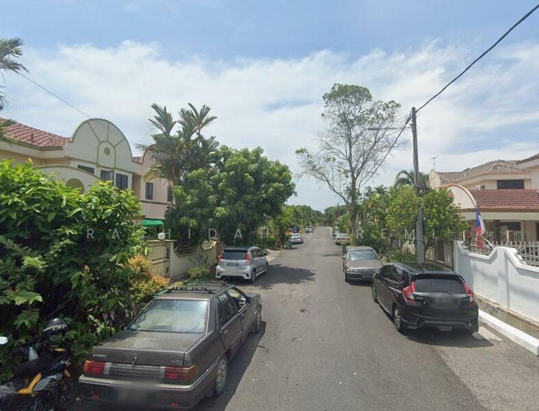 For Sale - Ozana Impian