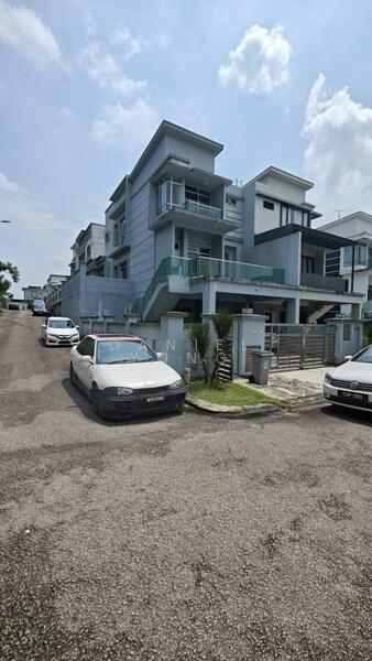 For Sale - Cluster House at Kempas Utama