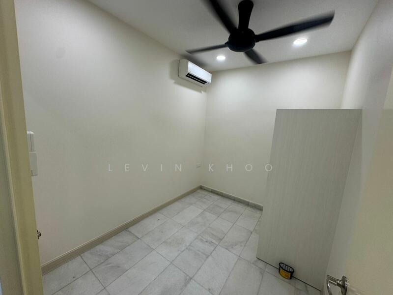 Untuk Disewa - 2 Sty Semi D @ Jalan St Thomas Taman Kaya