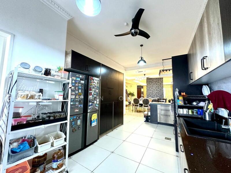 For Sale - Clover @ Resort Residence