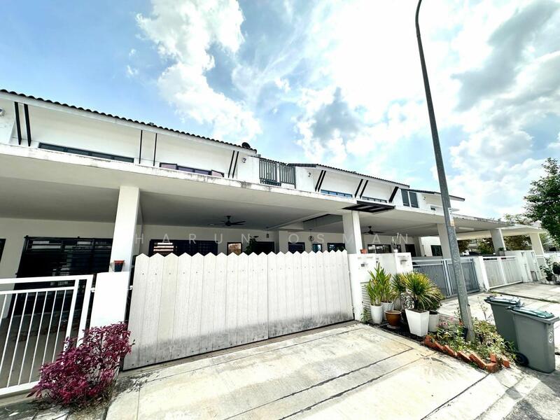 For Sale - Clover @ Resort Residence