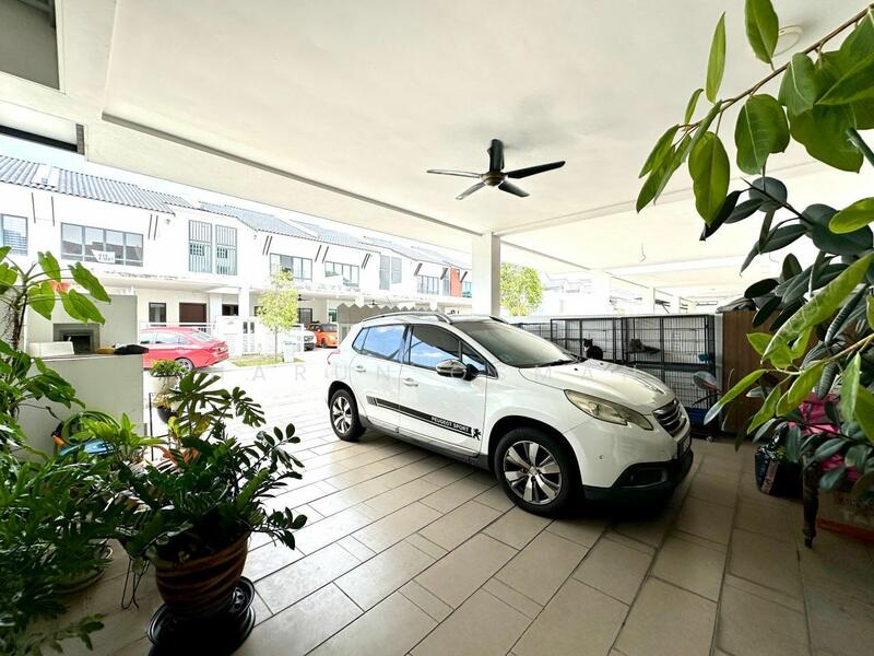 For Sale - Clover @ Resort Residence