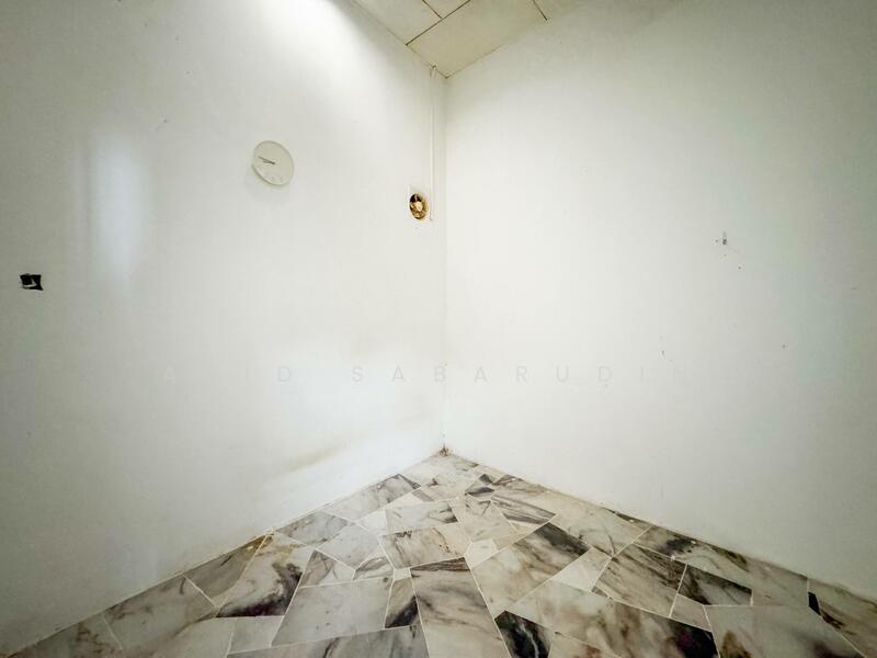 For Sale - Renovated & Extended Single Storey Terrace @ Taman Pinggiran, Batu Caves