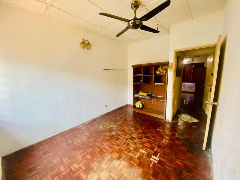 Untuk Dijual - Extended 2 Storey Terrace @ Taman Permata, Kuala Lumpur