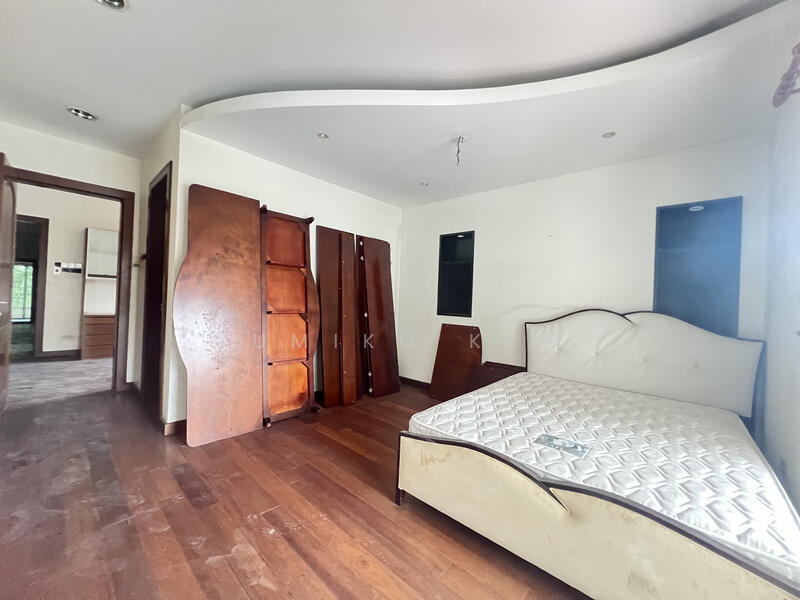 For Sale - Pinggir Bukit Segar