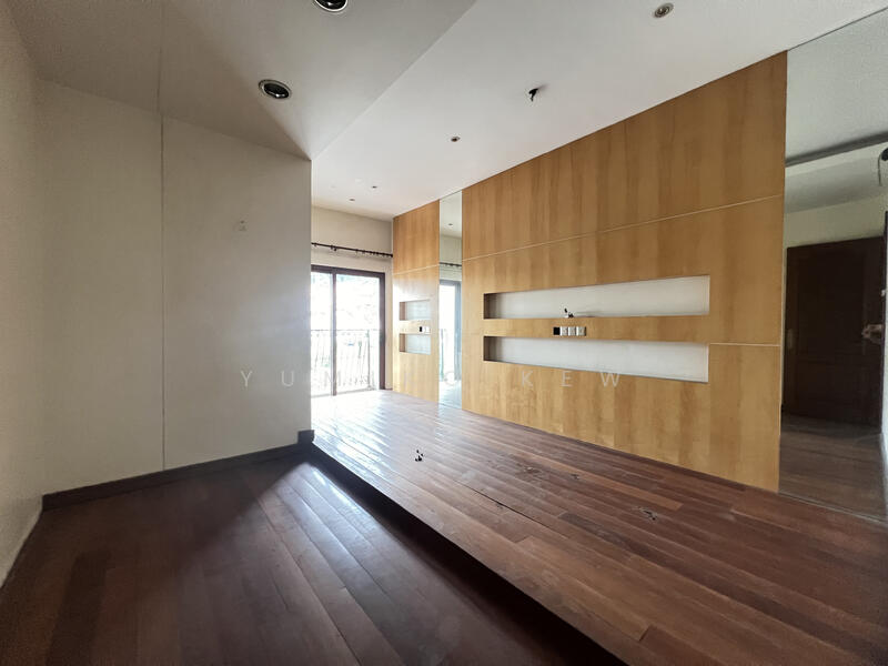 For Sale - Pinggir Bukit Segar