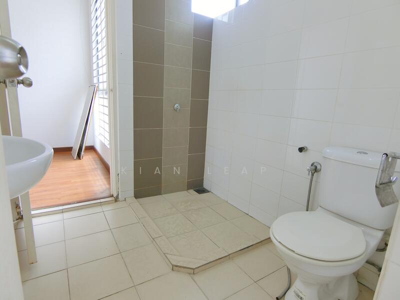 For Sale - TTDI Grove 5 Double Storey House 22x70 Termurah