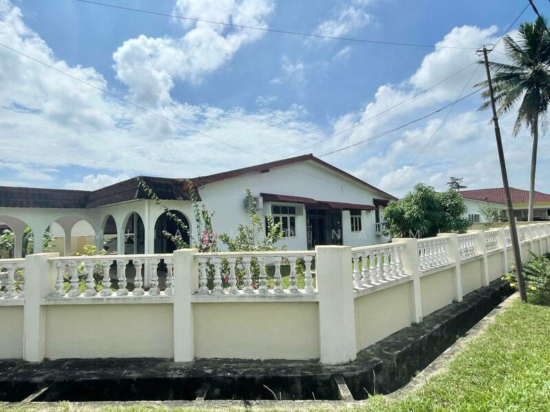 Untuk Dijual - Kampung Gong Pauh