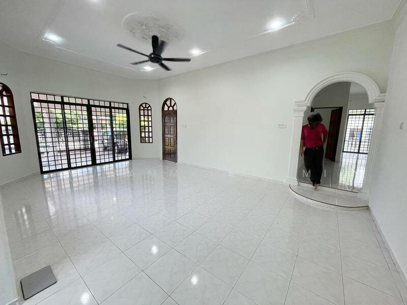 Untuk Dijual - Kampung Balai Besar