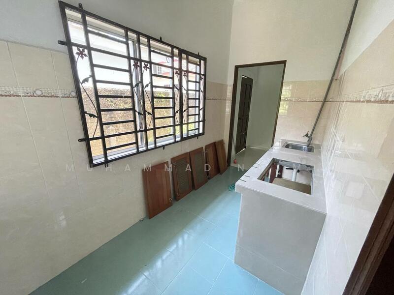 Untuk Dijual - Kampung Balai Besar