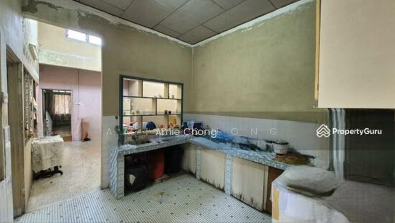 For Sale - Pasir Puteh Below Market Single Storey Terrace House For Sale