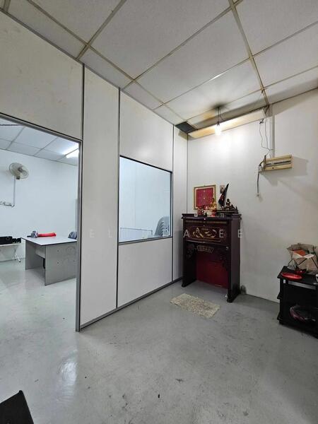 Untuk Dijual - Tebrau Taman Seri Austin Nice Design 2 Storey Shoplot Unblock View