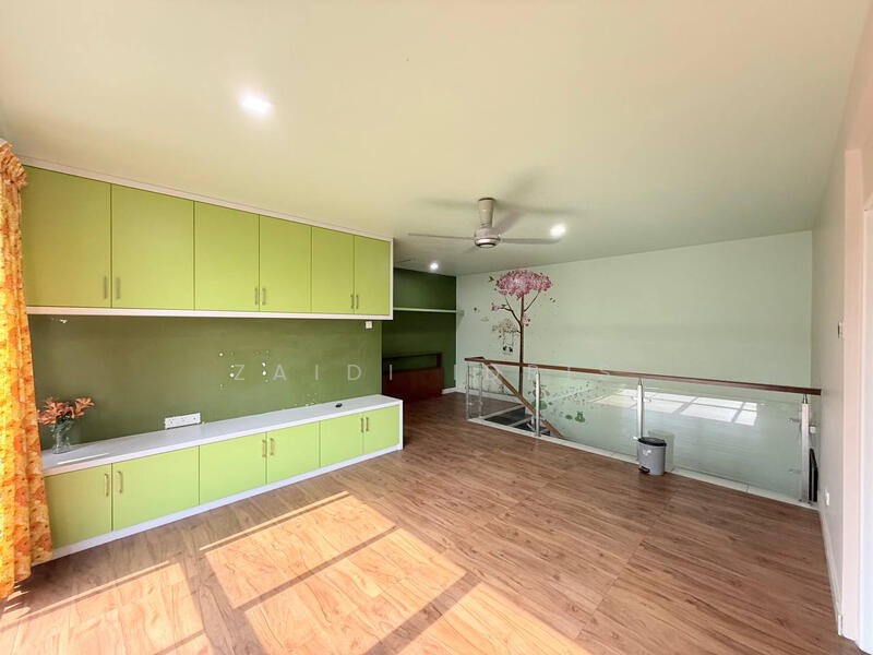 Untuk Dijual - Corner Lot 3 Storey Superlink 16 Sierra Sierra 2 Type Lyden