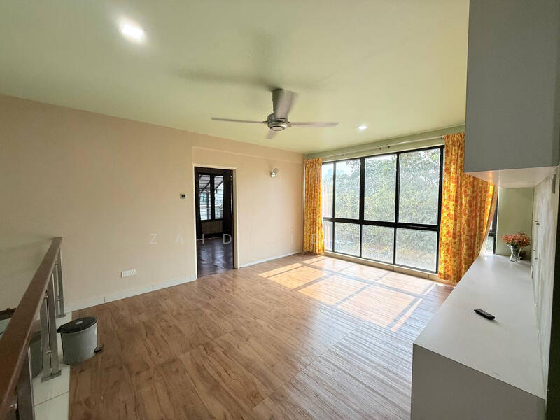 Untuk Dijual - Corner Lot 3 Storey Superlink 16 Sierra Sierra 2 Type Lyden