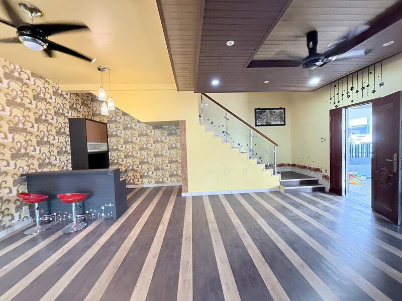 Untuk Dijual - Corner Lot 3 Storey Superlink 16 Sierra Sierra 2 Type Lyden