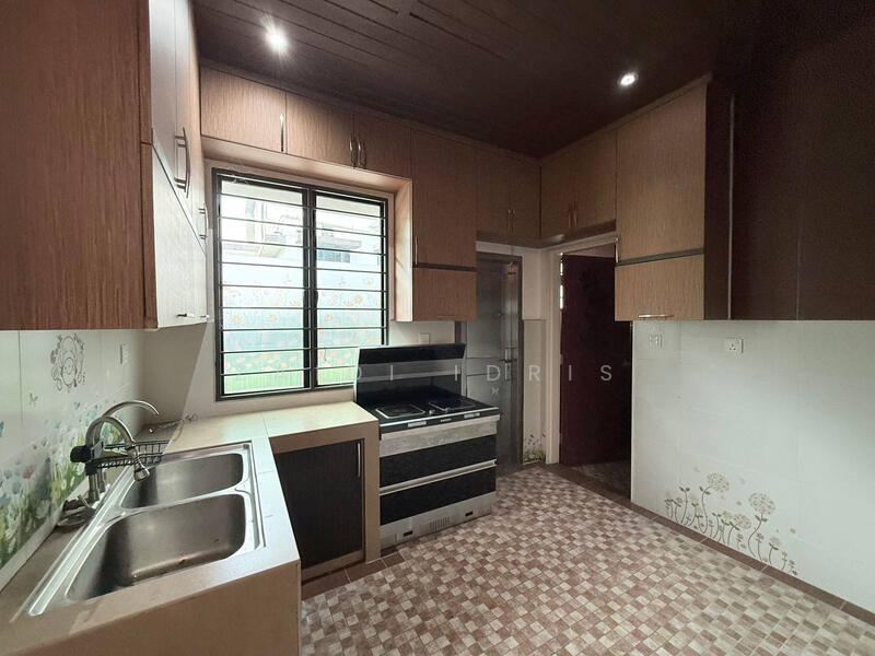 Untuk Dijual - Corner Lot 3 Storey Superlink 16 Sierra Sierra 2 Type Lyden