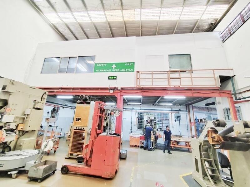 For Sale - Taman Desa Cemerlang Semi Detached Factory Fully Extended For Sale