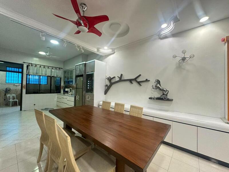 Untuk Disewa - Jalan Layang, Taman Perling